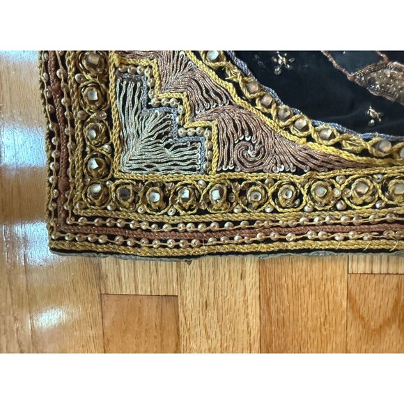 Handmade Burmese Kalaga Embroidered Tapestry Sequined Horse Motif - Picture 7 of 11